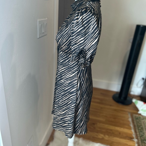 Betsey Johnson Y2K 100% Silk Dress - Picture 3 of 4